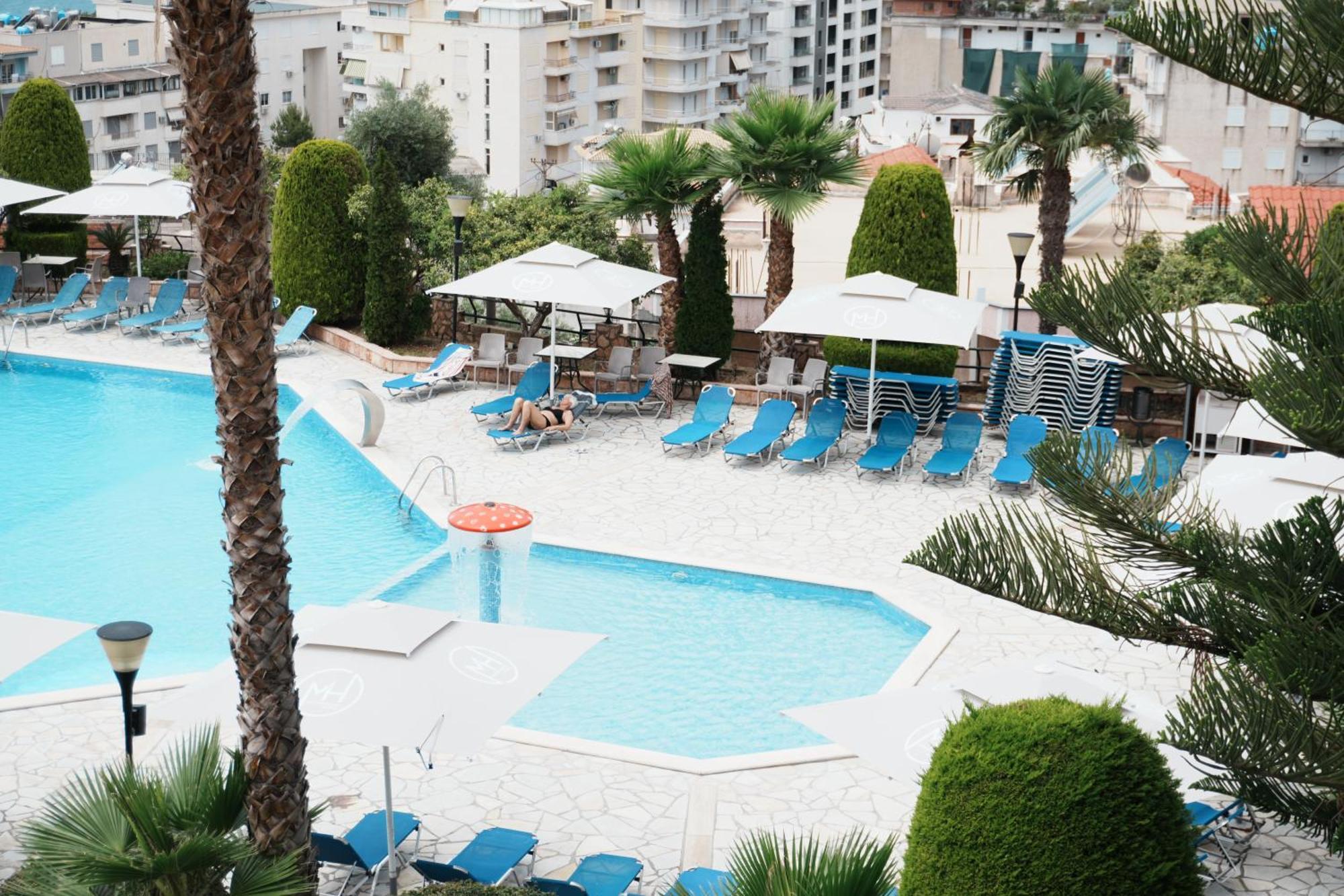 Hotel Mediterrane Sarandë 外观 照片